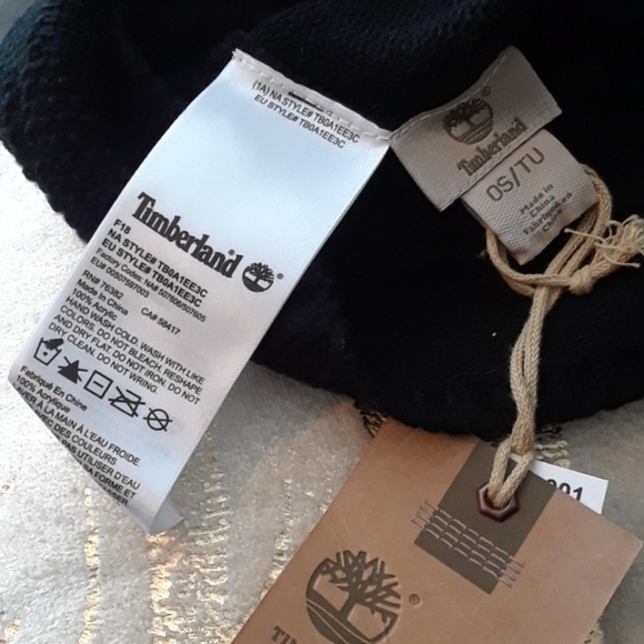 TIMBERLAND Knit Beanie - Picture 5 of 5